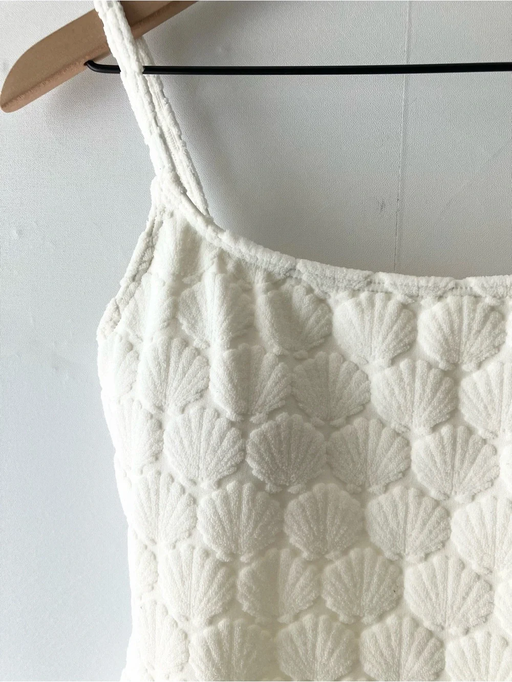 KATE SPADE Shell Jacquard One Piece Swimsuit in Ivory